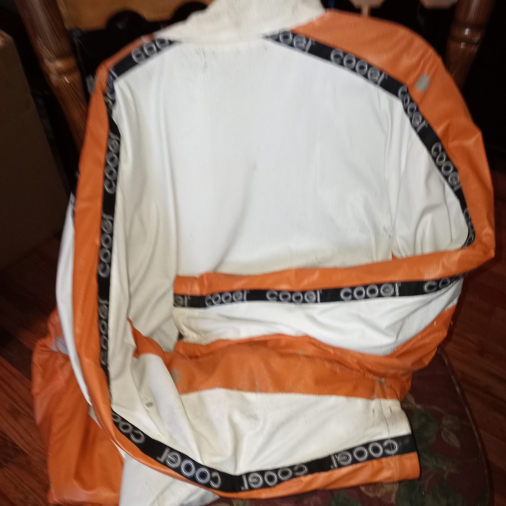 Coogi coat - Picture 2 of 4